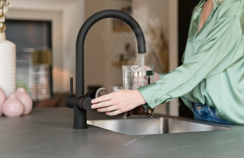 Franke Maris water hub 4L boiler 3-1 met Touch electronische kokend water kraan mat zwart met waterhub mengset 1208957949