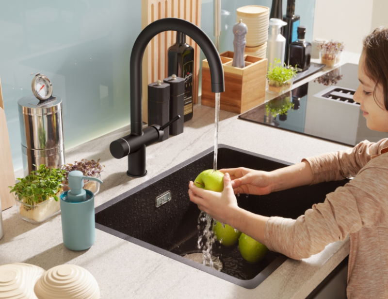 Franke Maris water hub 4L boiler 3-1 met Touch electronische kokend water kraan mat zwart met waterhub mengset 1208957949