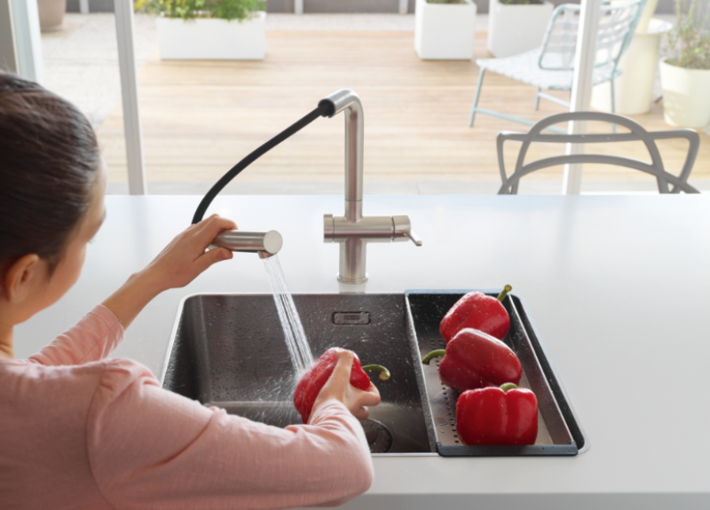 Franke Active Twist Eenhendel Mengkraan RVS met Uittrekbare Uitloop en Geïntegreerde Waste Bediening 115.0653.505