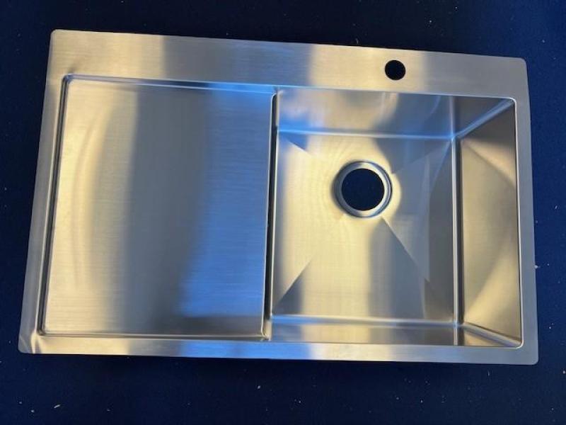 OUTLET Hoeken gebogen Ausmann Oder Blue rvs spoelbak 78x50cm vlakbouw en opbouw met afdruipgedeelte 1208971208