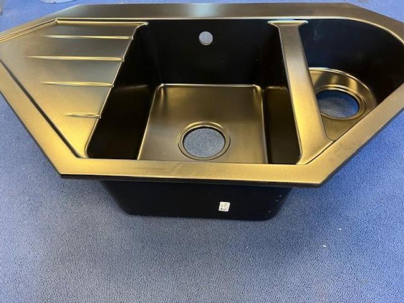 OUTLET LICHT BESCHADIGD Graniteland Amiata Granieten Zwart Hoekspoelbak opbouw 965x496mm met RVS Plug 1208971820