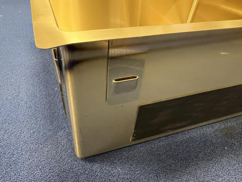 OUTLET Hoek gebogen Pure.Sink Luxion Gouden spoelbak 51x50 cm Tapwing met kraangatbank 1208972440