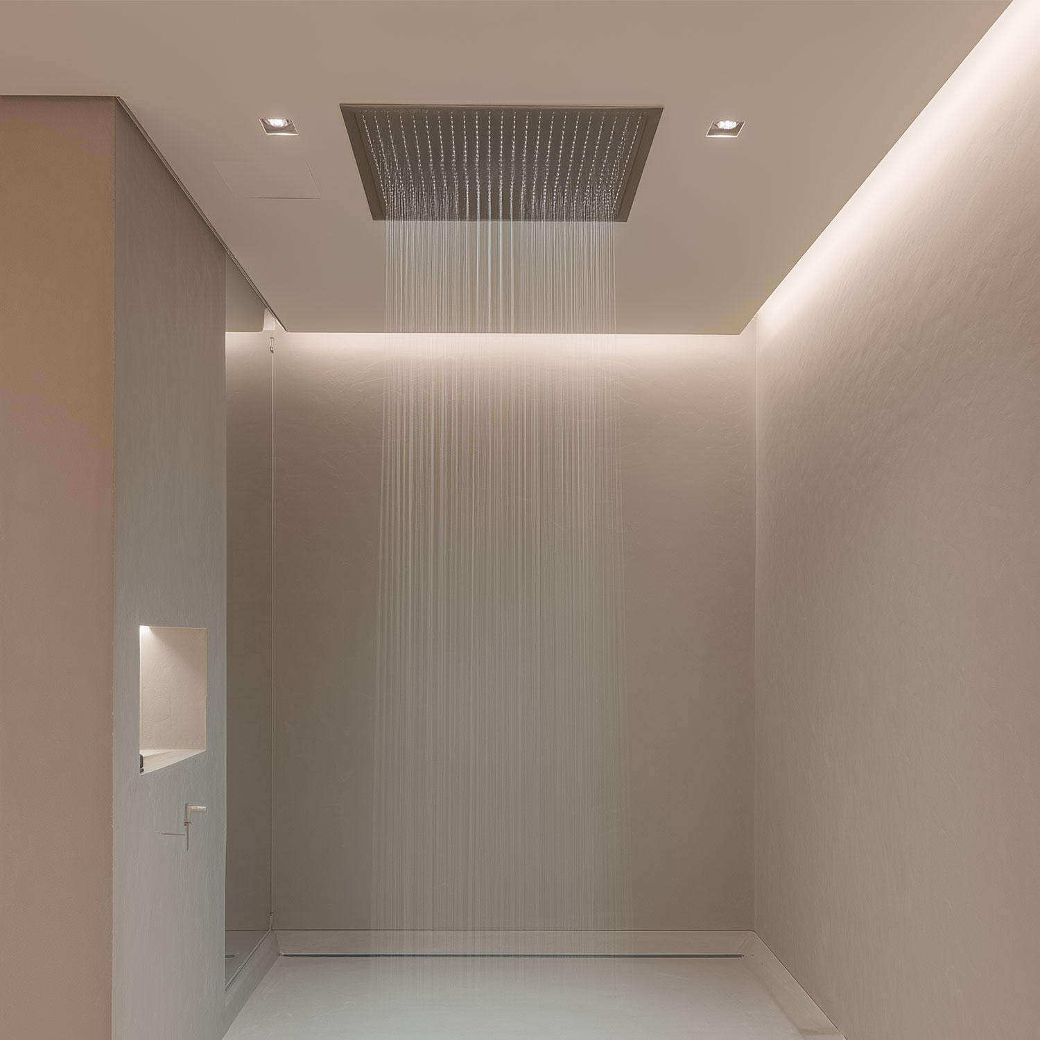 Regendouches versus handdouches: voor- en nadelen van het ontwerp